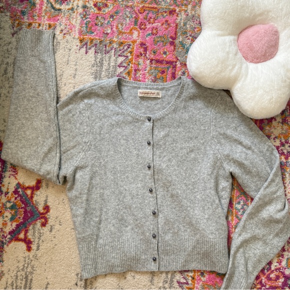Abercrombie & Fitch Gray Cardigan - Picture 2 of 3